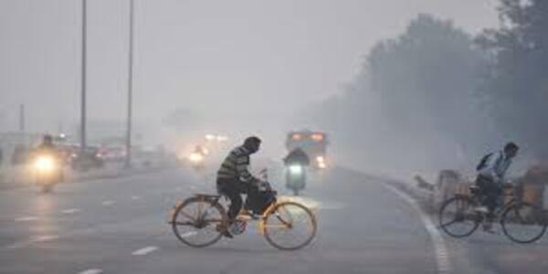 Winter grips Delhi; IMD predicts very dense fog in THESE states; rains in Coastal Tamil Nadu